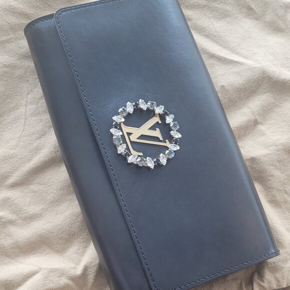 LOUIS VUITTON - one of a kind EXCLUSIVE black crystal LV logo evening clutch bag - Picture 1 of 4
